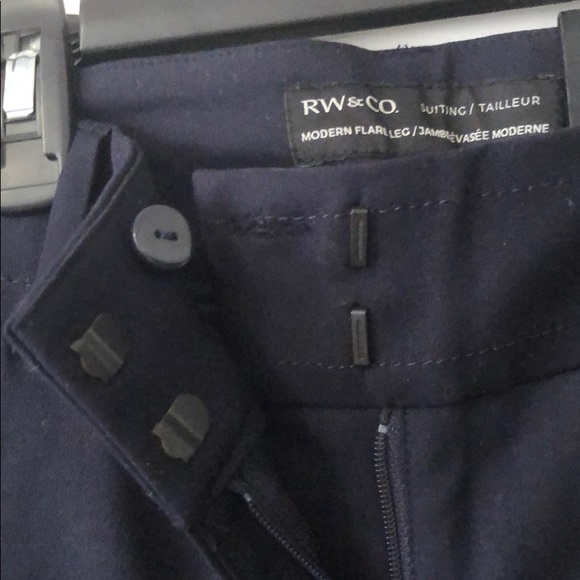 NEW Navy Modern Flare Leg Pant (Signature Fit) - Picture 4 of 6